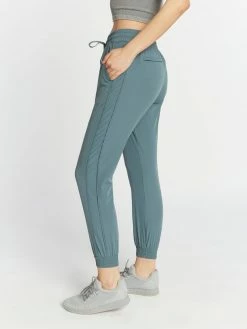 Thread & Supply Sale Zuzana Joggers