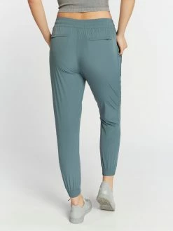 Thread & Supply Sale Zuzana Joggers
