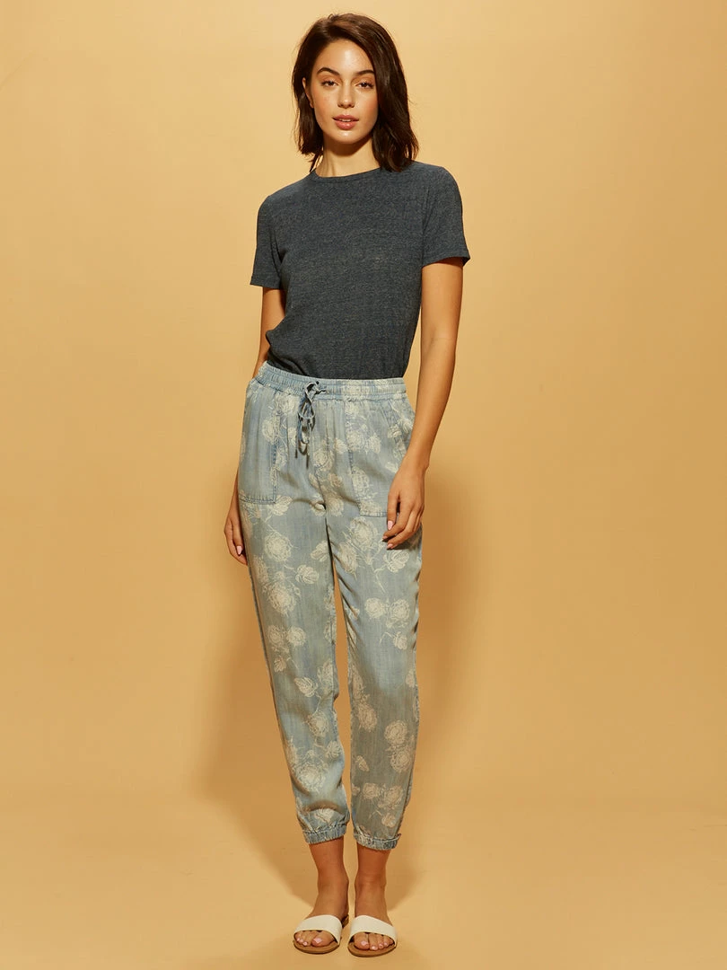 Thread & Supply Serena Jogger Sustainable 4 Thread & Supply Serena Jogger Sustainable