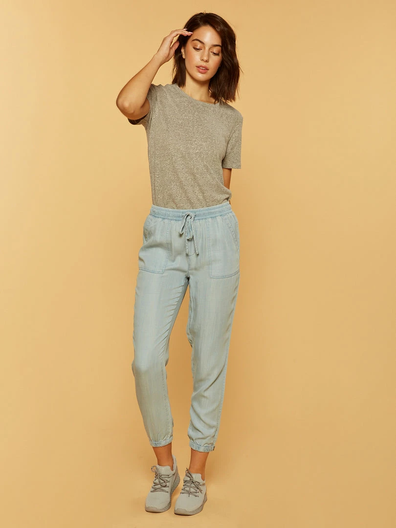 Thread & Supply Serena Jogger Sustainable 8 Thread & Supply Serena Jogger Sustainable